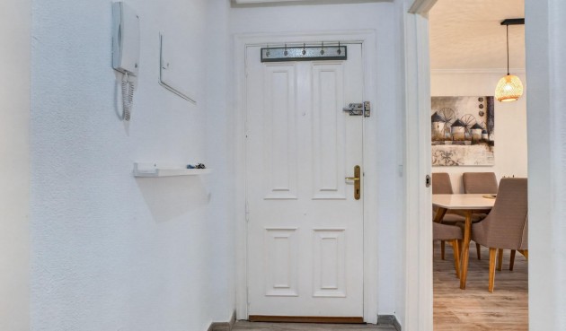 Resale - Apartment -
Torrevieja - Playa del Cura