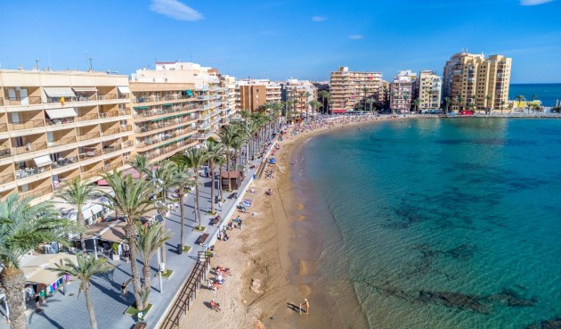 Resale - Apartment -
Torrevieja - Playa del Cura