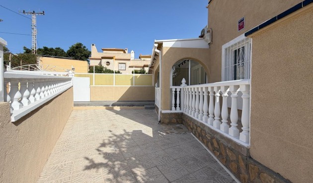 Resale - Town House -
Torrevieja - Miramar - Torre Del Moro