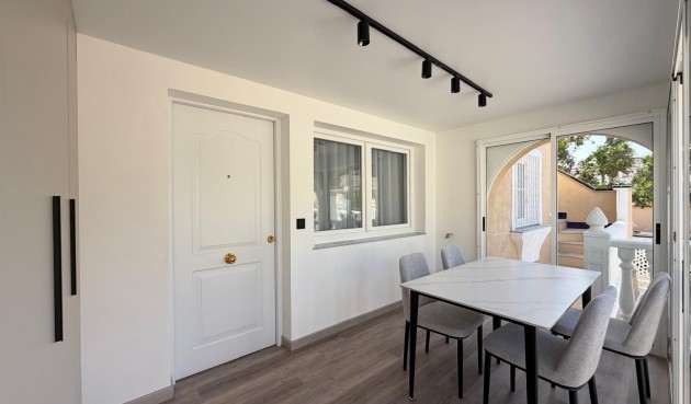 Resale - Town House -
Torrevieja - Miramar - Torre Del Moro