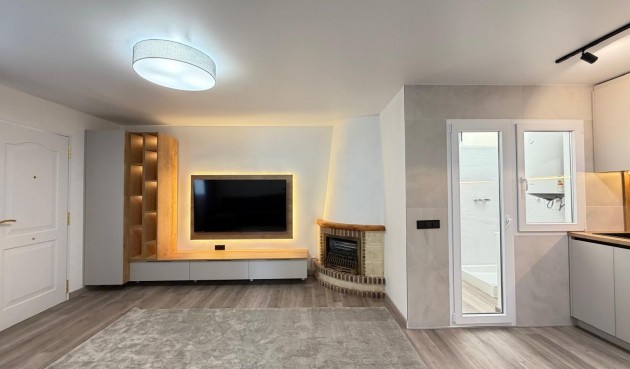 Resale - Town House -
Torrevieja - Miramar - Torre Del Moro