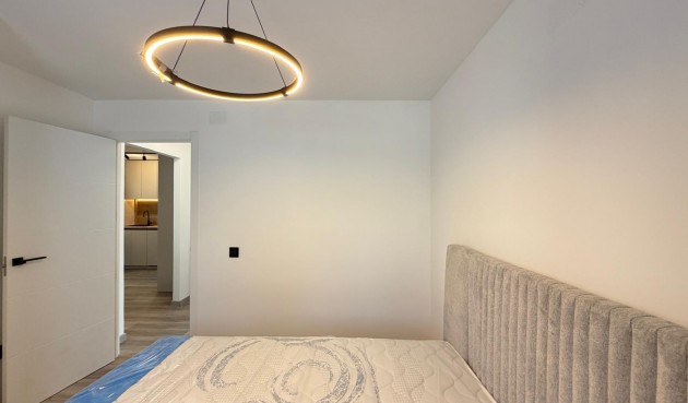 Resale - Town House -
Torrevieja - Miramar - Torre Del Moro