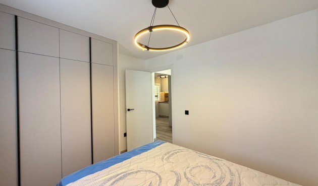 Resale - Town House -
Torrevieja - Miramar - Torre Del Moro