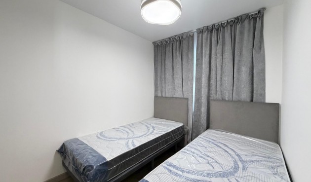 Resale - Town House -
Torrevieja - Miramar - Torre Del Moro