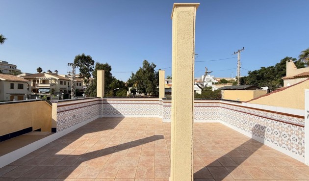 Resale - Town House -
Torrevieja - Miramar - Torre Del Moro