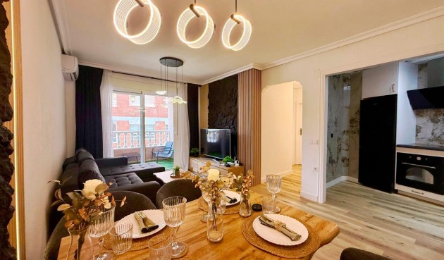 Resale - Apartment -
Torrevieja - Playa del Cura