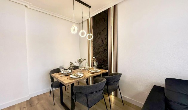 Resale - Apartment -
Torrevieja - Playa del Cura