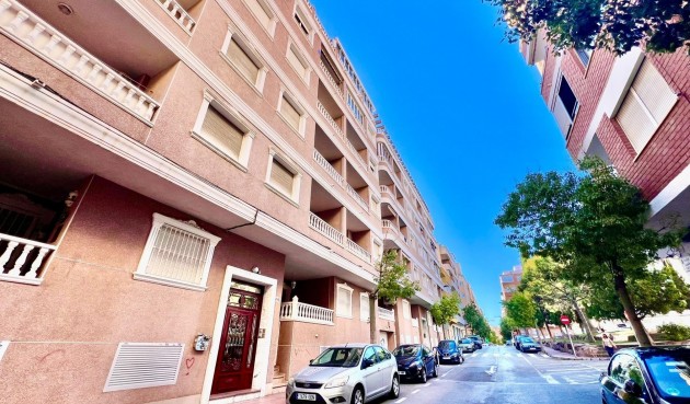 Resale - Apartment -
Torrevieja - Playa del Cura
