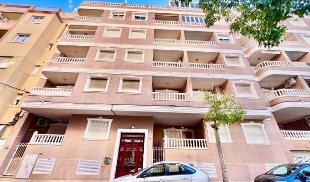 Resale - Apartment -
Torrevieja - Playa del Cura