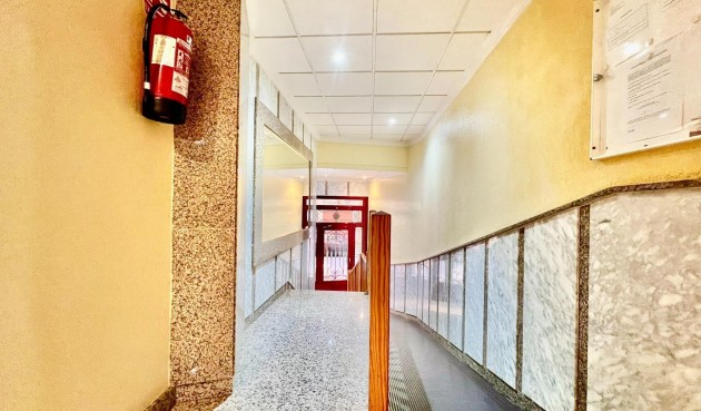 Resale - Apartment -
Torrevieja - Playa del Cura