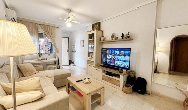 Resale - Bungalow -
Orihuela Costa - Los Altos