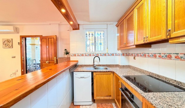 Resale - Town House -
Orihuela Costa - Las Filipinas