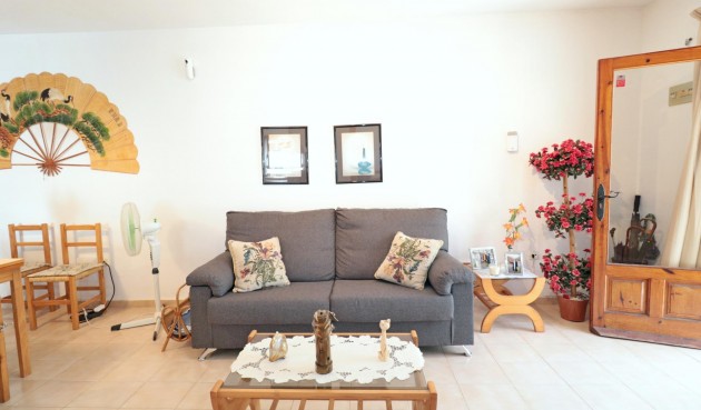 Resale - Bungalow -
Torrevieja - El Acequión - Los Náufragos