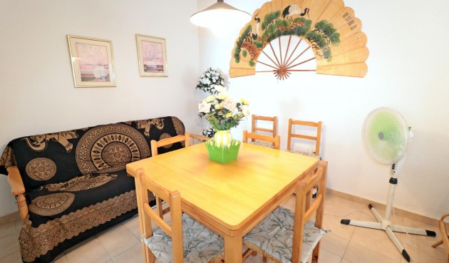 Resale - Bungalow -
Torrevieja - El Acequión - Los Náufragos