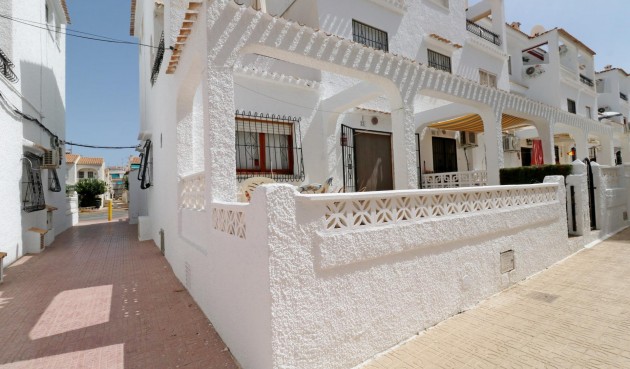 Resale - Bungalow -
Torrevieja - El Acequión - Los Náufragos