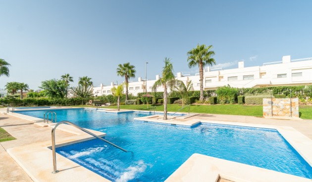 Resale - Bungalow -
Vistabella Golf Entre Naranjos - Inland