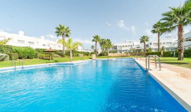 Resale - Bungalow -
Vistabella Golf Entre Naranjos - Inland