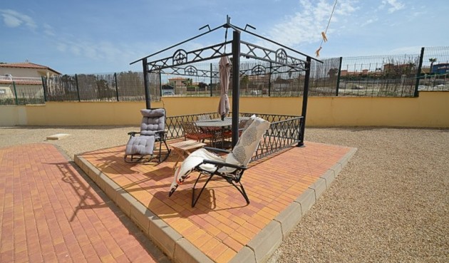 Resale - Villa -
Campos del Río - Inland