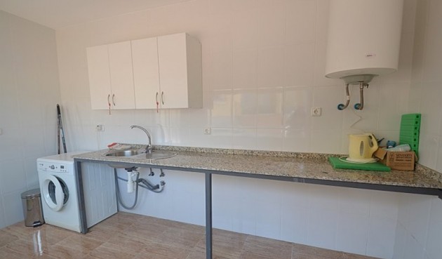 Resale - Villa -
Campos del Río - Inland