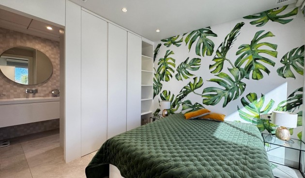 Resale - Villa -
Orihuela Costa - Campoamor