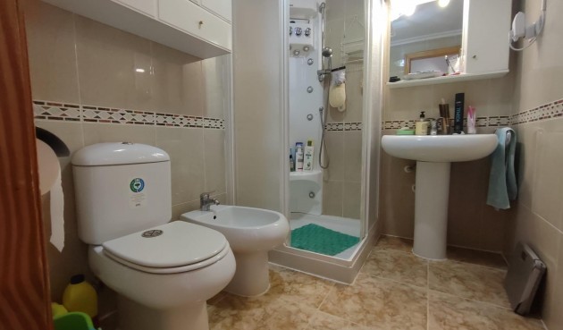 Resale - Penthouse -
Torrevieja - Paseo Maritimo