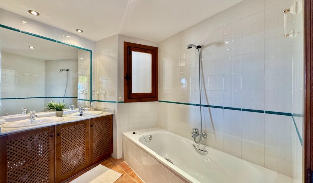 Resale - Apartment -
Torrevieja - Punta Prima