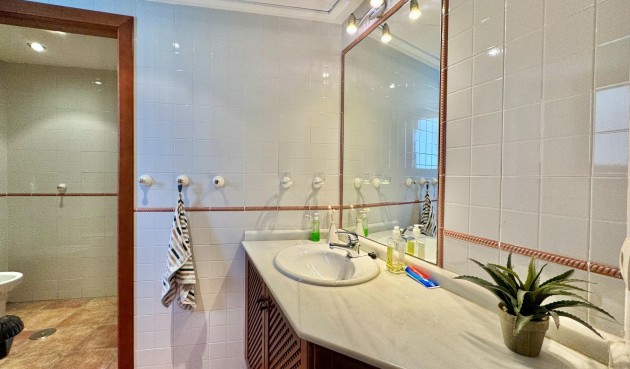 Resale - Apartment -
Torrevieja - Punta Prima