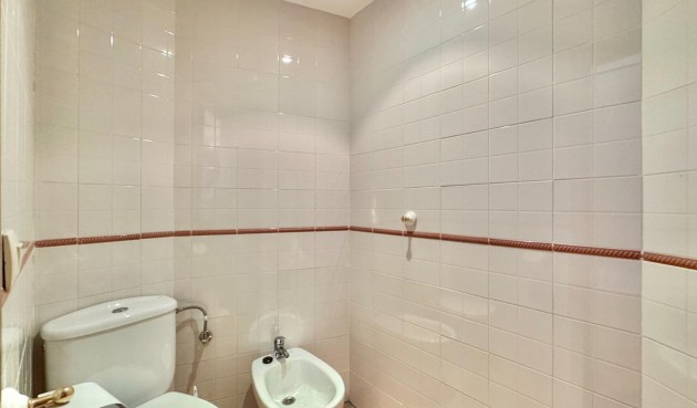Resale - Apartment -
Torrevieja - Punta Prima