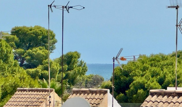Resale - Apartment -
Torrevieja - Punta Prima