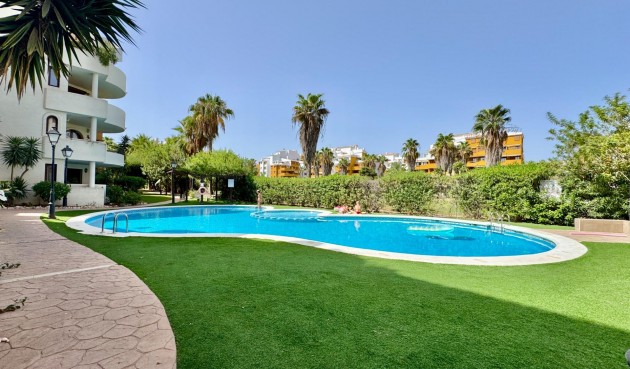 Resale - Apartment -
Torrevieja - Punta Prima