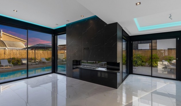 Resale - Villa -
Torrevieja - Torreta Florida