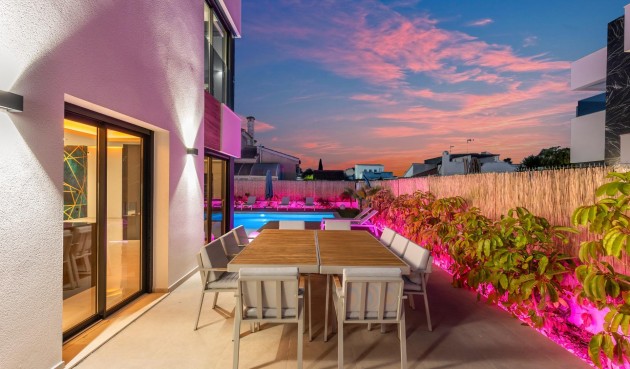 Resale - Villa -
Torrevieja - Torreta Florida