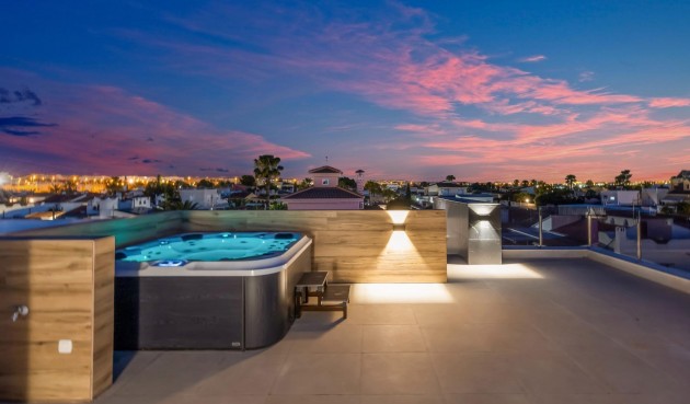 Resale - Villa -
Torrevieja - Torreta Florida