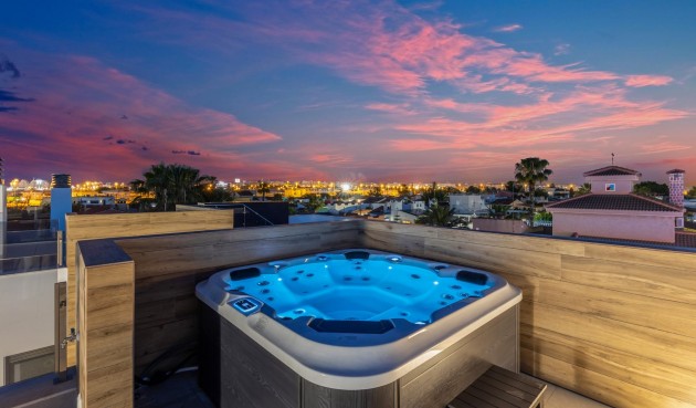 Resale - Villa -
Torrevieja - Torreta Florida