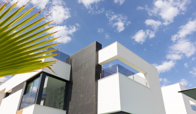 Resale - Villa -
Torrevieja - Torreta Florida