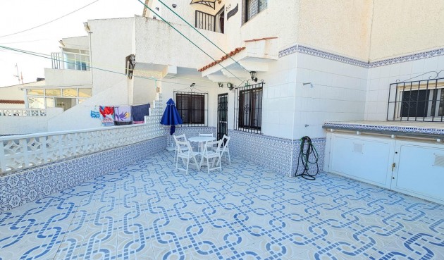 Återförsäljning - Bungalow -
Torrevieja - Torretas