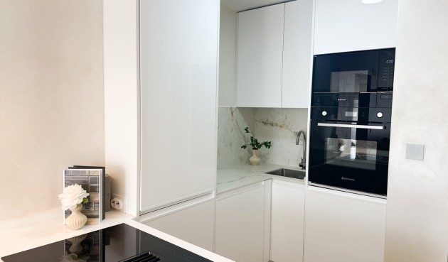 Resale - Apartment -
Torrevieja - Costa Blanca