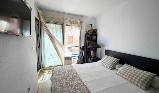 Resale - Apartment -
Torrevieja - Costa Blanca