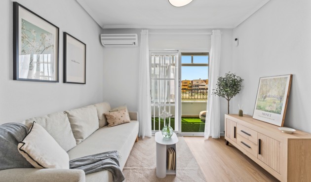 Resale - Apartment -
Playa Flamenca - Costa Blanca