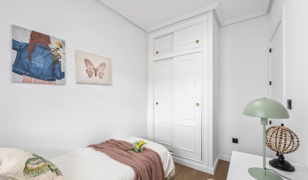 Resale - Apartment -
Playa Flamenca - Costa Blanca