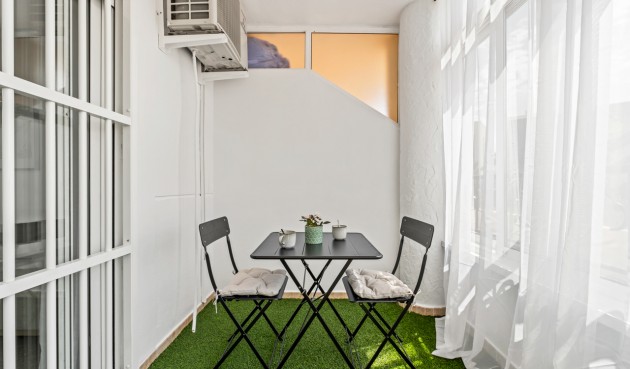 Resale - Apartment -
Playa Flamenca - Costa Blanca