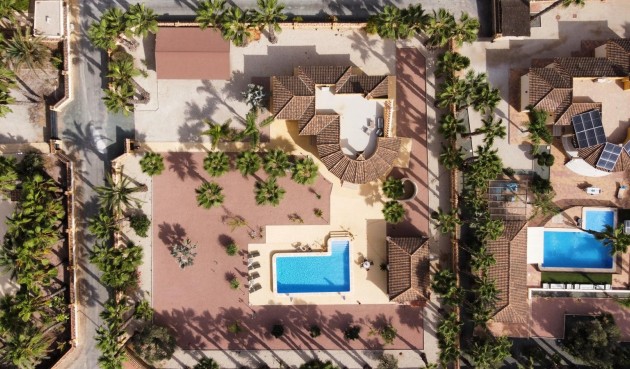 Resale - Villa -
Catral - Costa Blanca