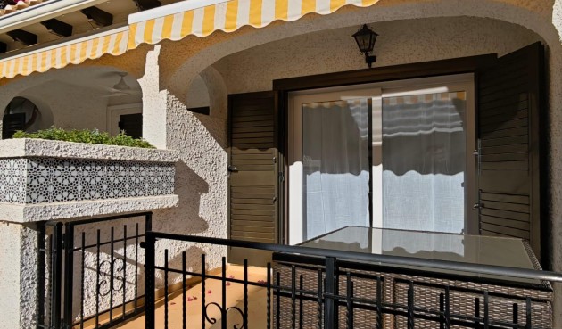 Resale - Apartment -
Cabo Roig