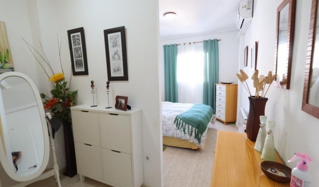 Återförsäljning - Bungalow -
Orihuela Costa - Costa Blanca