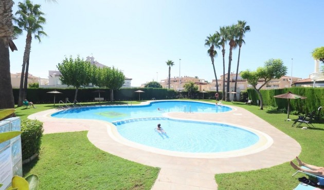 Återförsäljning - Bungalow -
Orihuela Costa - Costa Blanca