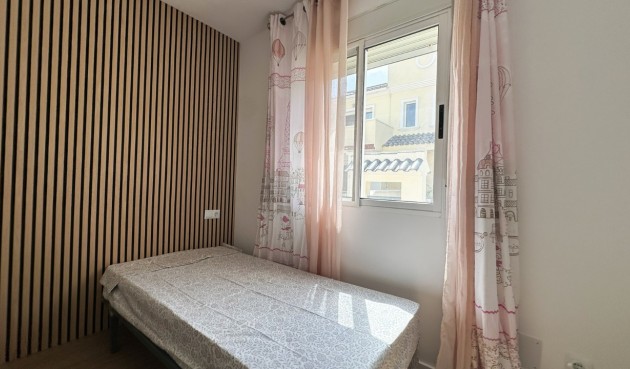 Brukt - Villa -
Villamartin - Costa Blanca