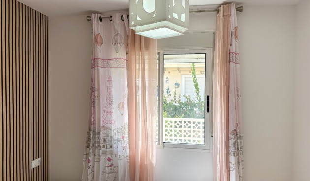 Brukt - Villa -
Villamartin - Costa Blanca