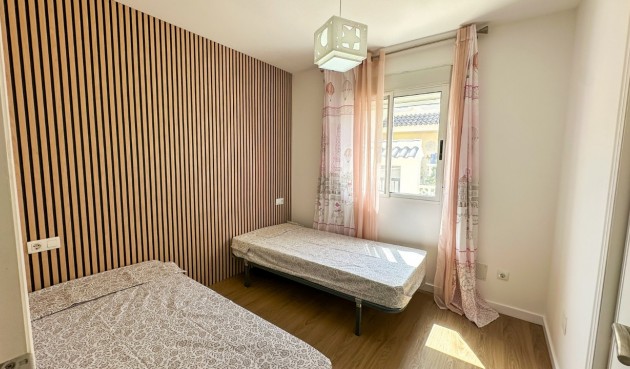 Brukt - Villa -
Villamartin - Costa Blanca