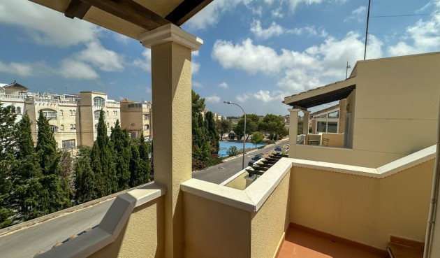 Brukt - Villa -
Villamartin - Costa Blanca