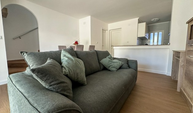 Brukt - Villa -
Villamartin - Costa Blanca
